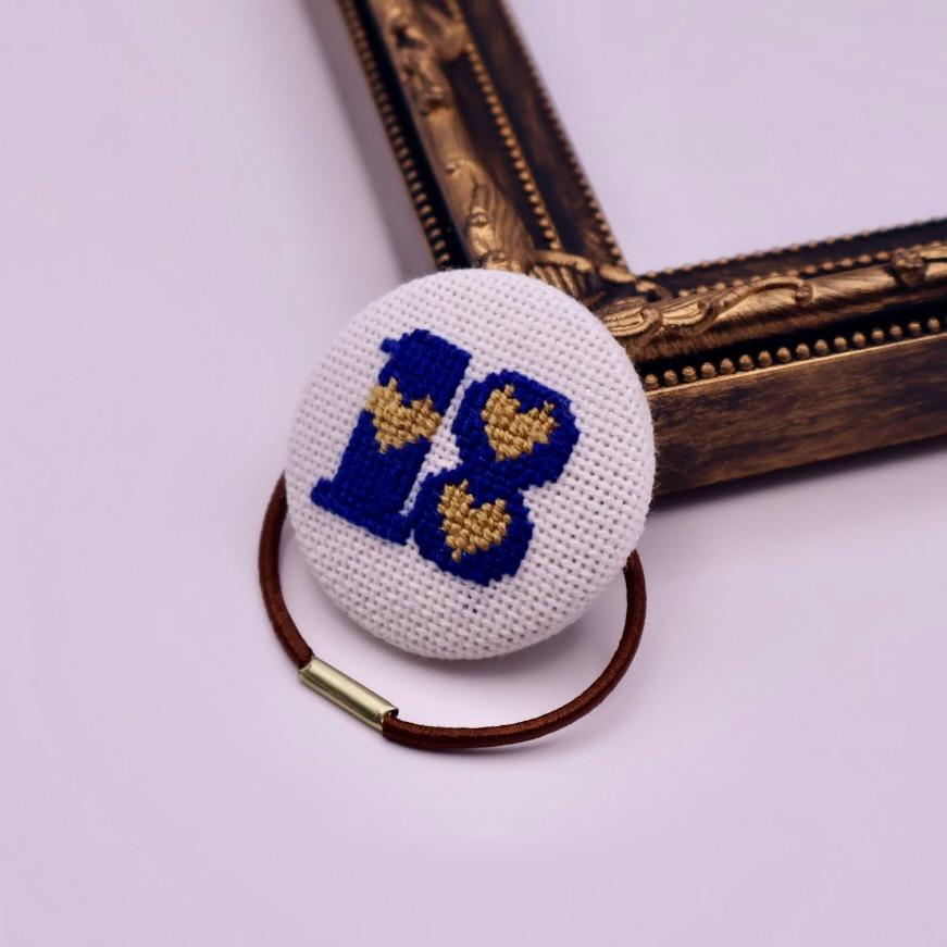 【番号オーダー可能】オリックス・バファローズ風カラー　くるみボタンのヘアゴム　クロスステッチ刺繍